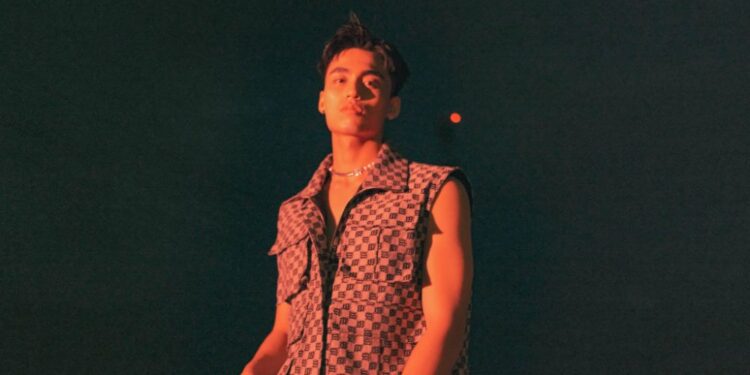 ‘Waiting for you’ hot cỡ nào mà MONO tiếp tục Casting nữ diễn viên quay MV sau ‘Em là’?