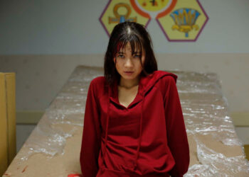 Vô diện sát nhân: Oanh Kiều đánh Phuong Anh Đào, còn trùm túi nilon siết cổ