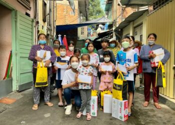 Hoa hậu Mai Phương dành nhiều thời gian cho hoạt động từ thiện sau đăng quang