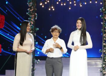 Lily Chen bật khóc khi nói về vẻ đẹp phụ nữ tại Én Vàng Nghệ Sĩ 2022