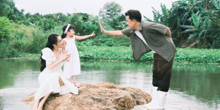 Trường Giang – Nhã Phương chụp ảnh kỷ niệm ngày cưới tại nơi vô cùng đặc biệt!