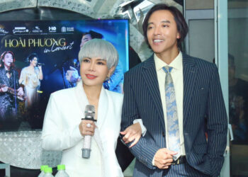 Việt Hương – Hoài Phương tay trong tay đến buổi giới thiệu liveshow “Hoài Phương In Concert”