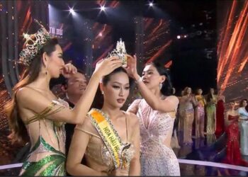 Đoàn Thiên Ân lộng lẫy đội vương miện Miss Grand Vietnam 2022