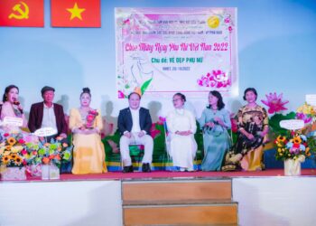 Tràn ngập niềm hạnh phúc trong chương trình giao lưu về vẻ đẹp người phụ nữ