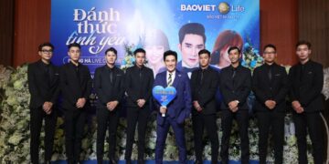 Phương Thanh gấp rút bay từ Mỹ về Việt Nam để hát show Quang Hà