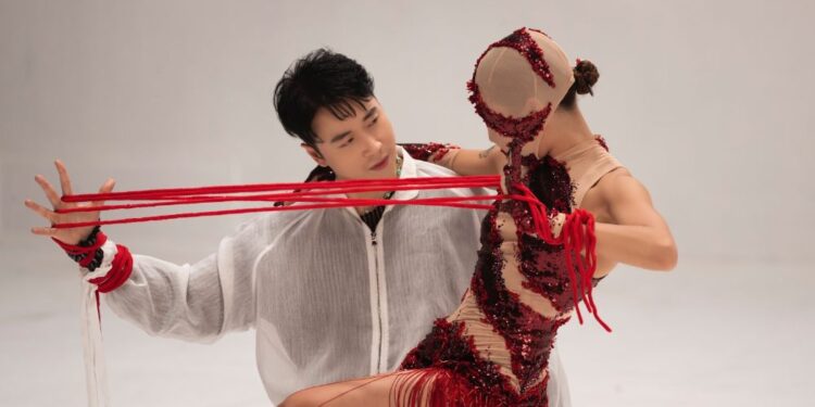 Karik và Only C bắt tay tạo bão Tiktok, MV Có Chơi Có Chịu đạt Top 1 Trending Youtube