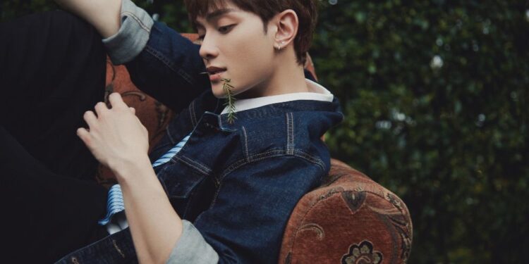 Profile ấn tượng của tân binh Vpop Roy Nguyễn: từng được đào tạo tại Hàn Quốc, nhan sắc không phải chuyện đùa!