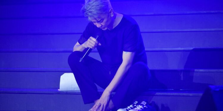 Mr Đàm, Hồng Nhung, Uyên Linh, OPlus tập luyện cả đêm để chuẩn bị cho live concert The Portrait