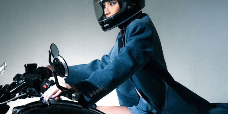 Bốn tháng sau Miss Universe Vietnam, Ngô Bảo Ngọc “lột xác” trong bộ ảnh chuẩn Hollywood Girl