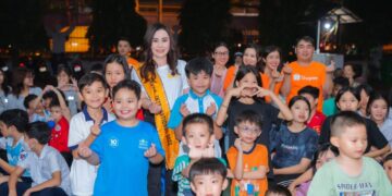 Hoa hậu Phan Kim Oanh: Tôi đến với trẻ em Làng SOS bằng tấm lòng của một người Mẹ