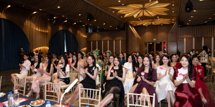 Hoa Hậu Bảo Ngọc, Á hậu Ngọc Thảo “đọ sắc” tại phần thi Người đẹp tài năng Hoa Hậu Việt Nam 2022