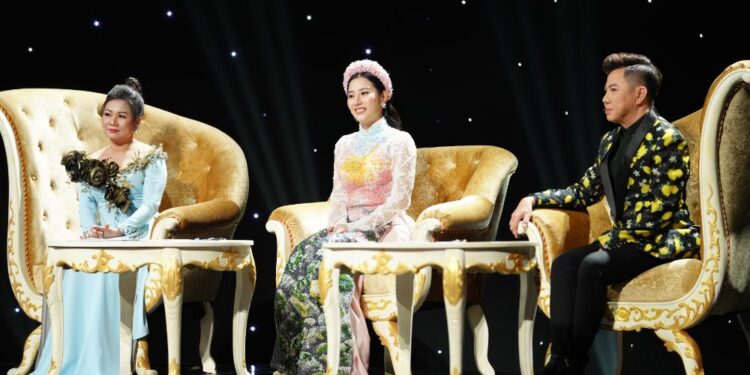 Trường Ân với giọng hát buồn nao lòng khiến Tố My phải thốt lên “thấy thương quá”