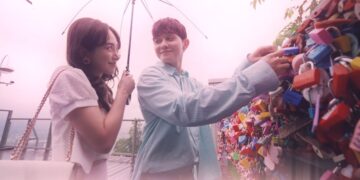 Roy Nguyễn hẹn hò lãng mạn cùng Mina (AOA) trong MV acoustic quay hình tại Hàn Quốc 