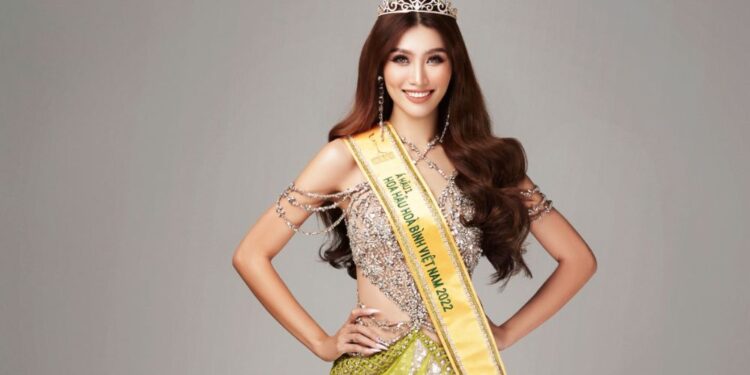 Diện lại đầm chung kết Miss Grand Vietnam 2022, nhan sắc Chế Nguyễn Quỳnh Châu sau 1 tháng như thế nào