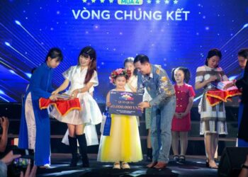 Dàn giám khảo quyền lực căng nào khi ngồi giám khảo chung kết Tìm kiếm tài năng MC nhí 2022