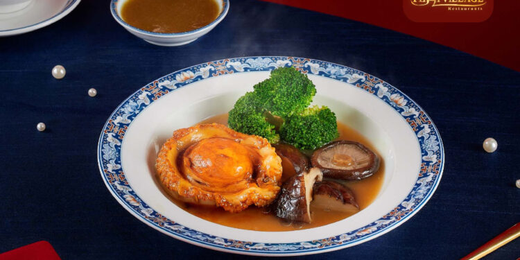 Không gian ấm cùng để cùng gia đình đón mùa lễ hội chính là Thai Village!