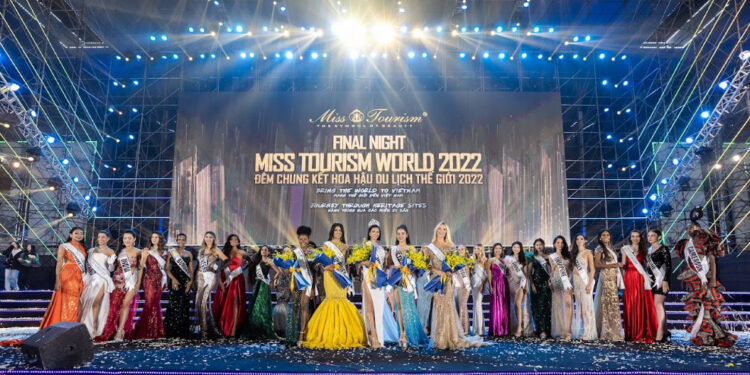 Á hậu người Việt của Miss Tourism World 2022 sở hữu học vấn khủng, từng ước mơ làm cô giáo