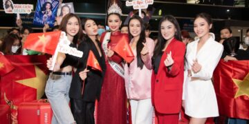 HOA HẬU NGỌC CHÂU CHỈ MANG 6 VALI ĐỒ ĐẠC ĐẾN MỸ DỰ THI MISS UNIVERSE