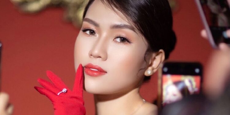 Á hậu Nguyễn Thị Đức Hạnh: Tôi đã chuẩn bị sẵn sàng để đến với đấu trường Quốc tế