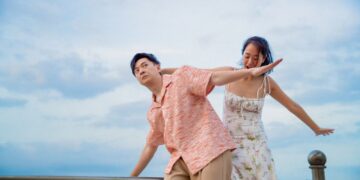 Thu Thủy, Trương Quỳnh Anh, Dương Khắc Linh, Lâm Vinh Hải đồng cảm với Ngô Kiến Huy trong MV ‘Sao em biết người rời đi không buồn’