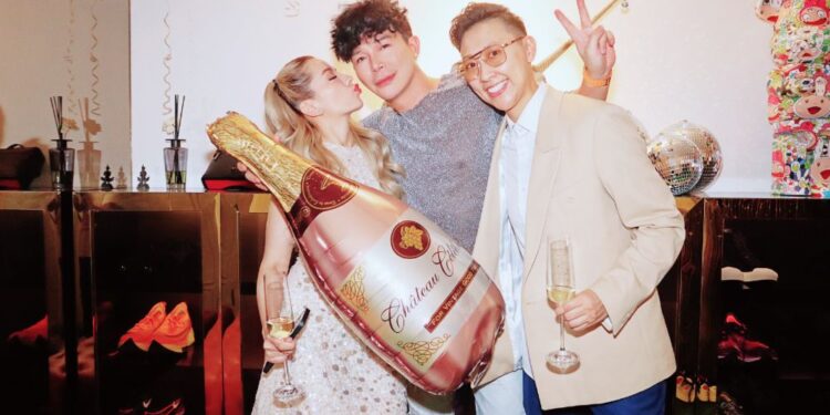 Nathan Lee tiết lộ nhân vật đặc biệt ở bên anh trong thời khắc đón năm mới