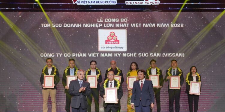 VISSAN đón nhận danh hiệu Top 500 Doanh nghiệp lớn nhất Việt Nam năm 2022