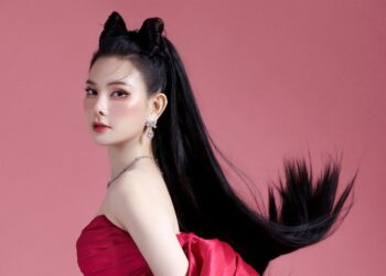 Thu Thuỷ mừng tuổi mới với hình ảnh trẻ trung, rạng rỡ