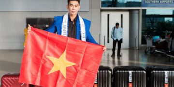 Phùng Phước Thịnh lên đường dự thi Nam vương Du lịch Thế giới 2022