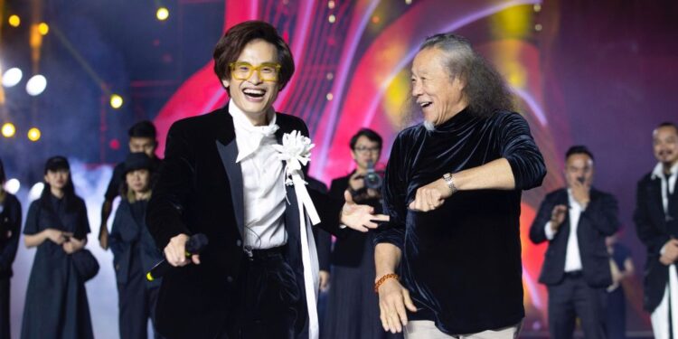 “Chân Trời Rực Rỡ” của Hà Anh Tuấn rực rỡ trên đất Cố đô