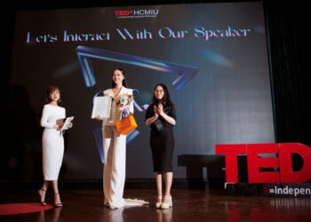“TEDxTALK 2022” CÙNG HOA HẬU LIÊN LỤC ĐỊA BẢO NGỌC MANG THÔNG ĐIỆP SẮC ĐẾN CHƯƠNG TRÌNH.