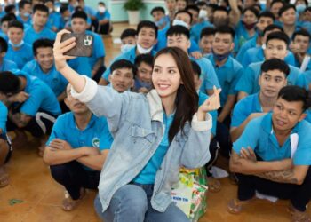 CÔNG BỐ DỰ ÁN NHÂN ÁI ĐẾN MISS WORLD, MAI PHƯƠNG ĐƯỢC KHÁN GIẢ KHEN NGỢI VỀ Ý TƯỞNG