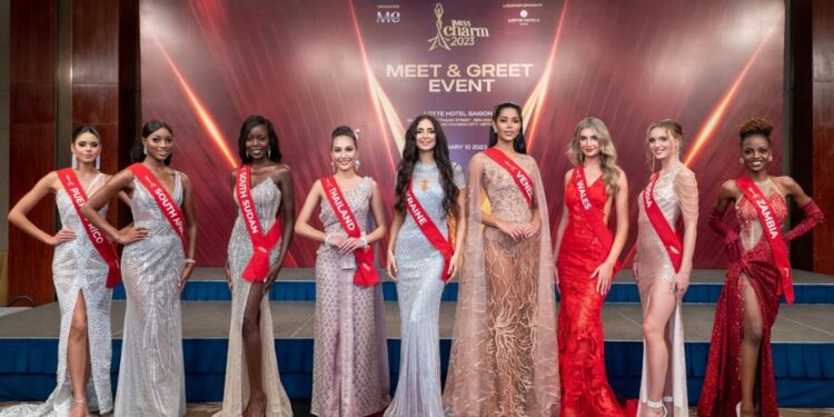 Thí sinh Miss Charm thích thú chia sẻ trải nghiệm khi đến Việt Nam