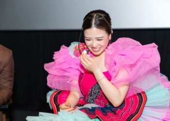 Dương Hoàng Yến bật khóc tại họp báo chỉ vì một câu nói của Võ Hạ Trâm 