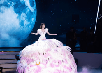 Đăng quang Á quân cuộc thi Hãy là số 1, Sunny Đan Ngọc hạnh phúc trong vòng tay yêu thương của người hâm mộ