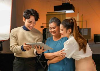 Trúc Nhân kết hợp cùng Hứa Kim Tuyền trong dự án MV về tình cảm gia đình