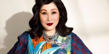 Giảm cân kỉ lục, NSND Hồng Vân ngày càng tự tin  