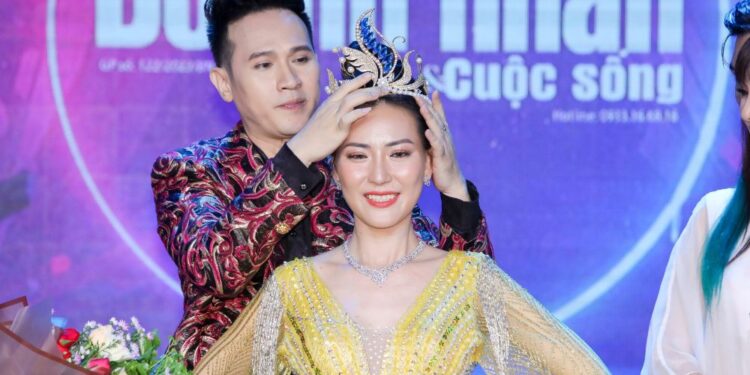 Doanh nhân My Nguyễn chính thức trở thành Gương Mặt Ảnh Bìa 2023