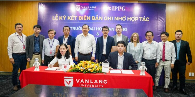 IPPG hợp tác cùng Trường Đại học Văn Lang phát triển chương trình giáo dục AI-Robotics dành cho cấp Cao Đẳng & Đại học
