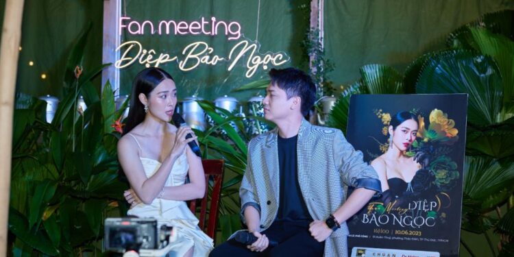 Thanh Thức bất ngờ xuất hiện trong buổi fan meeting của Diệp Bảo Ngọc