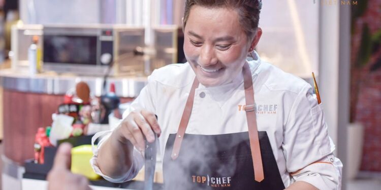Đoàn Thị Anh Thư -CEO Vua Cua  lọt Top 16 Top Chef mùa 3