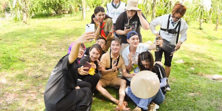 Duy Khánh thái độ khi được xếp chung đội với Vũ Hà, Puka đơ người khi Đàm Vĩnh Hưng hỏi thăm Gin Tuấn Kiệt