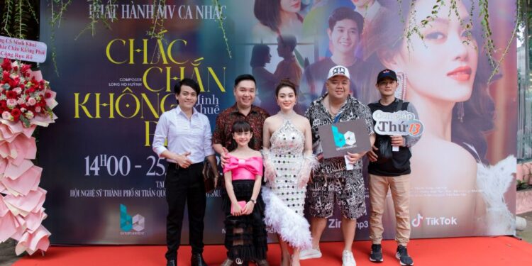 Ca sĩ Minh Khuê chính thức ra mắt MV “Chắc chắn không phải”