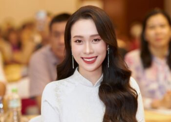 Hoa hậu Ban Mai đẹp thanh thoát trong buổi ra mắt Đại sứ Lễ hội tận hưởng mùa hè Đà Nẵng 2023 – Wow Đà Nẵng