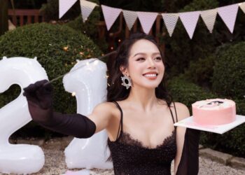 Hoa hậu Việt Nam 2022 Thanh Thủy khoe sắc vóc quyến rũ trong bộ ảnh đón tuổi mới