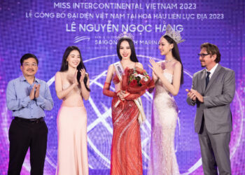Hoa hậu Bảo Ngọc trao sash Miss Intercontinental Vietnam cho người kế nhiệm – Lê Nguyễn Ngọc Hằng