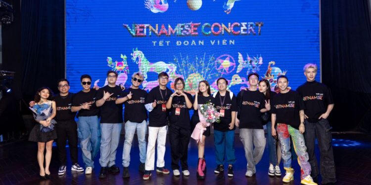 Hoàng Thùy Linh làm Vietnamese Concert đúng vào đêm Rằm Trung Thu