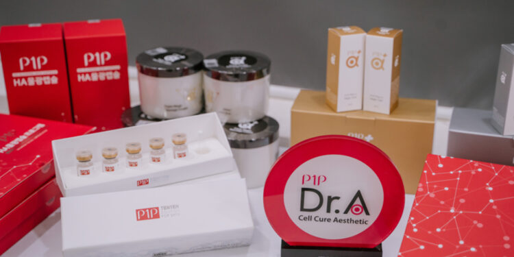 Diễn viên Mỹ Hạnh gặp gỡ các chuyên gia làm đẹp tại Đà Nẵng