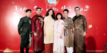 Quỳnh Hoa, Đoan Trường, Anh Quân, Đức Tiến, Hương Ly cùng dàn nghệ sĩ miền Nam tụ hội giỗ Tổ nghề