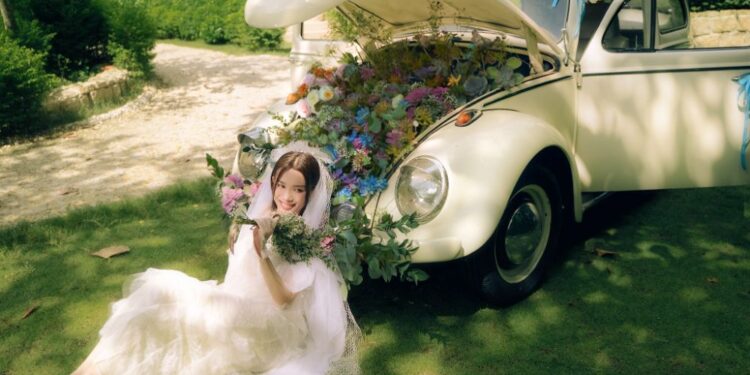 Sĩ Thanh – Hoa cưới của tôi nhất định sẽ là sen đá