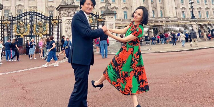 Hà Phương “nhắng nhít” bên nam tài tử Thái San